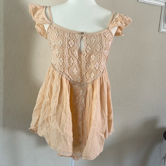 Jen’s Pirate Booty, Gauzy cotton boho style top/coverup. Pale peach. Size M. - Picture 1 of 9